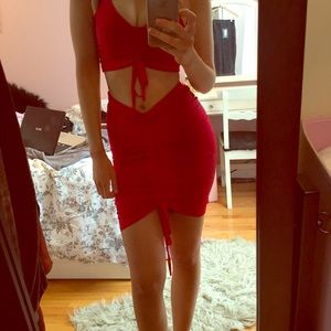 Pretty little thing matching set slinky red